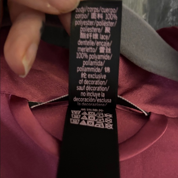 Victoria's Secret Robe in Pink Tones - Picture 5 of 6